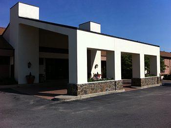 Holiday Lodge Hotel Oak Hill Extérieur photo